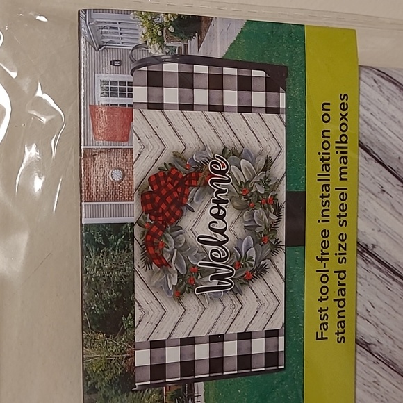 New Welcome Wreath Magnetic Mailbox Cover - Picture 15 of 15